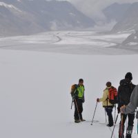 10/42 - kurze Erklärung durch Bergführer Christian, bevor es auf den Gletscher geht