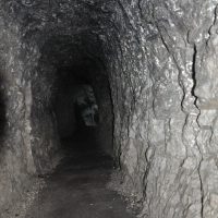 13/19 - Tunnel durch die Klamm